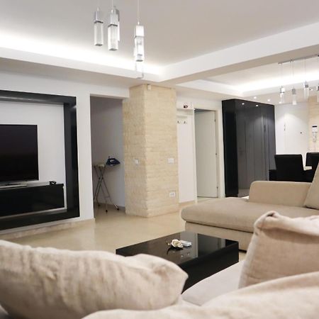 Central Apartament Bulevardul Decebal 布加勒斯特 外观 照片