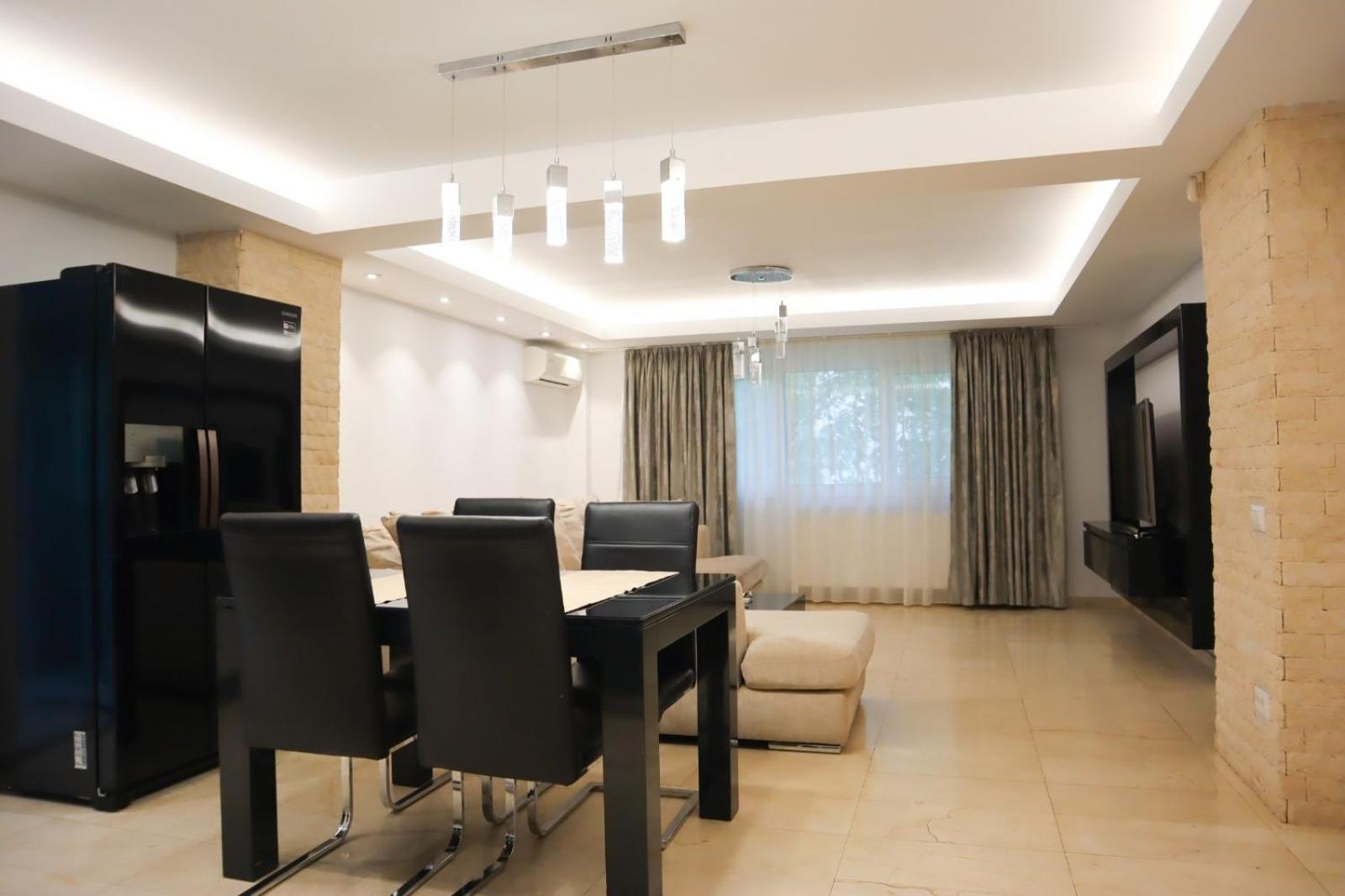Central Apartament Bulevardul Decebal 布加勒斯特 外观 照片