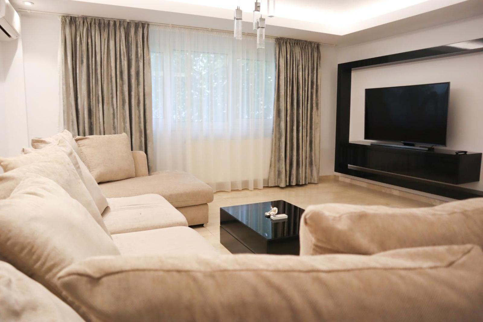 Central Apartament Bulevardul Decebal 布加勒斯特 外观 照片